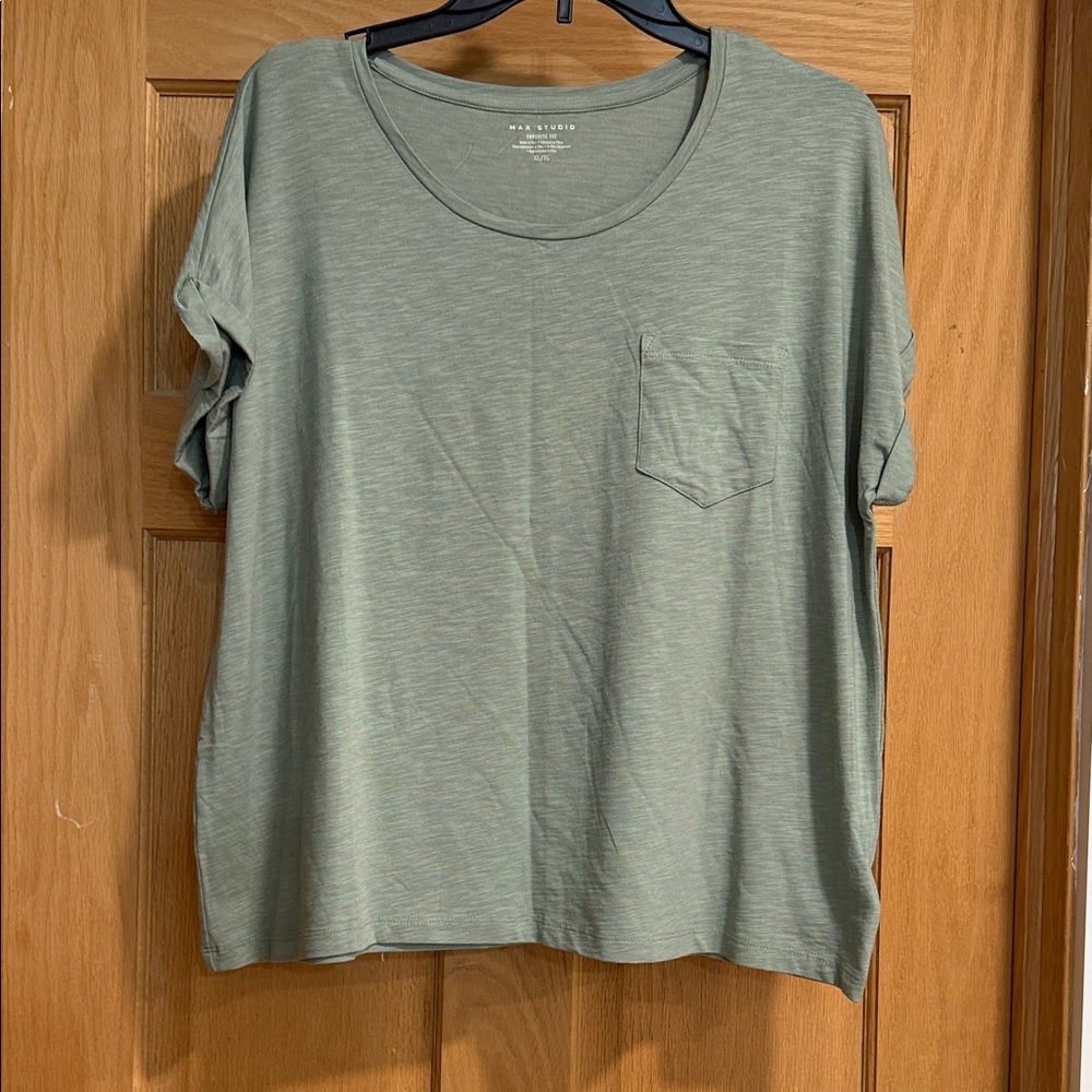 Max Studio Sage Green Short Sleeve Top